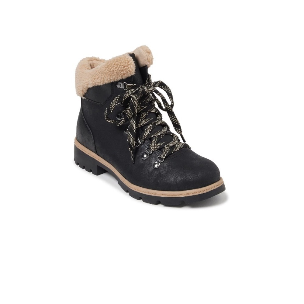 Time & Tru Women’s Lug Bottom Boot With A Tpr Out… - image 1